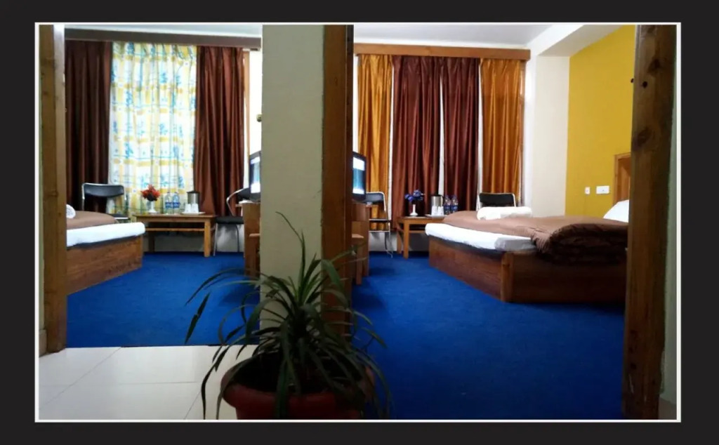 Манали: New Adarsh Annexe