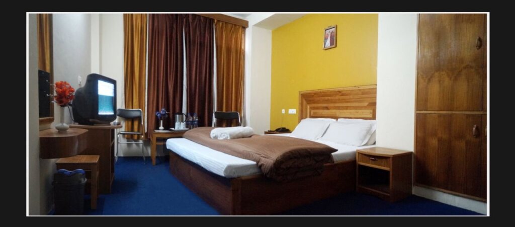 Манали: New Adarsh Annexe