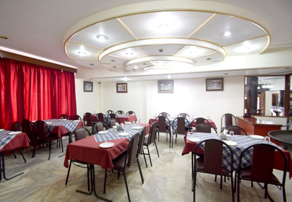 Катра: Atul Regency By OYO Rooms