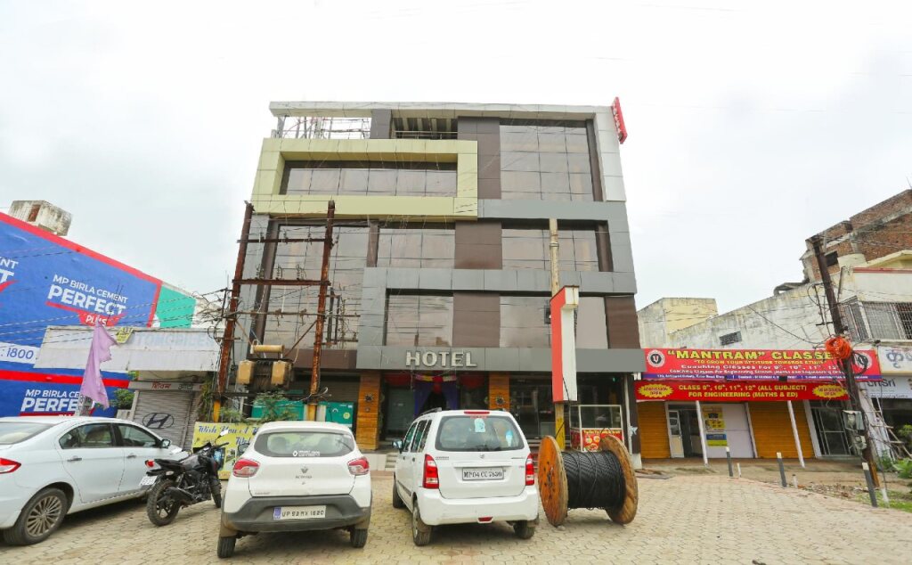 Бхопал: Hotel Sandal Wood