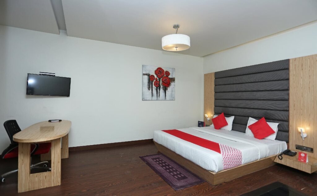 Бхопал: Hotel Sandal Wood