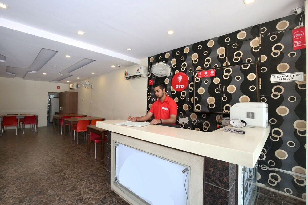 Чандигарх: Hotel Satkar Avenue By OYO Rooms