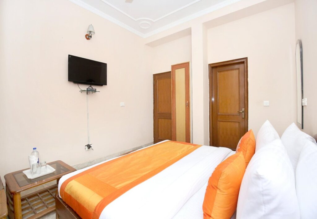 Мохали: Hotel Kings Residency by OYO Rooms
