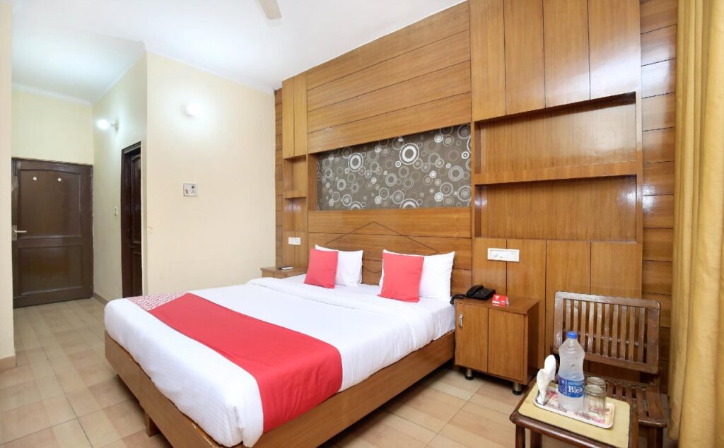 Мохали: OYO 5906 Hotel Skyfox