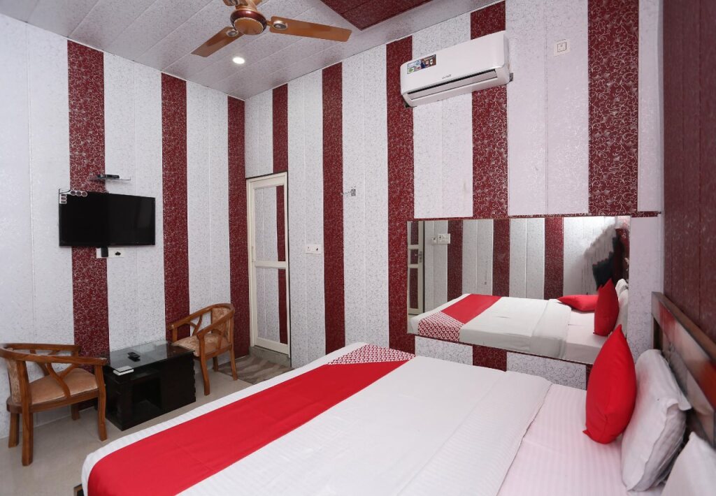 Алипур: Hotel Sudhir by OYO Rooms