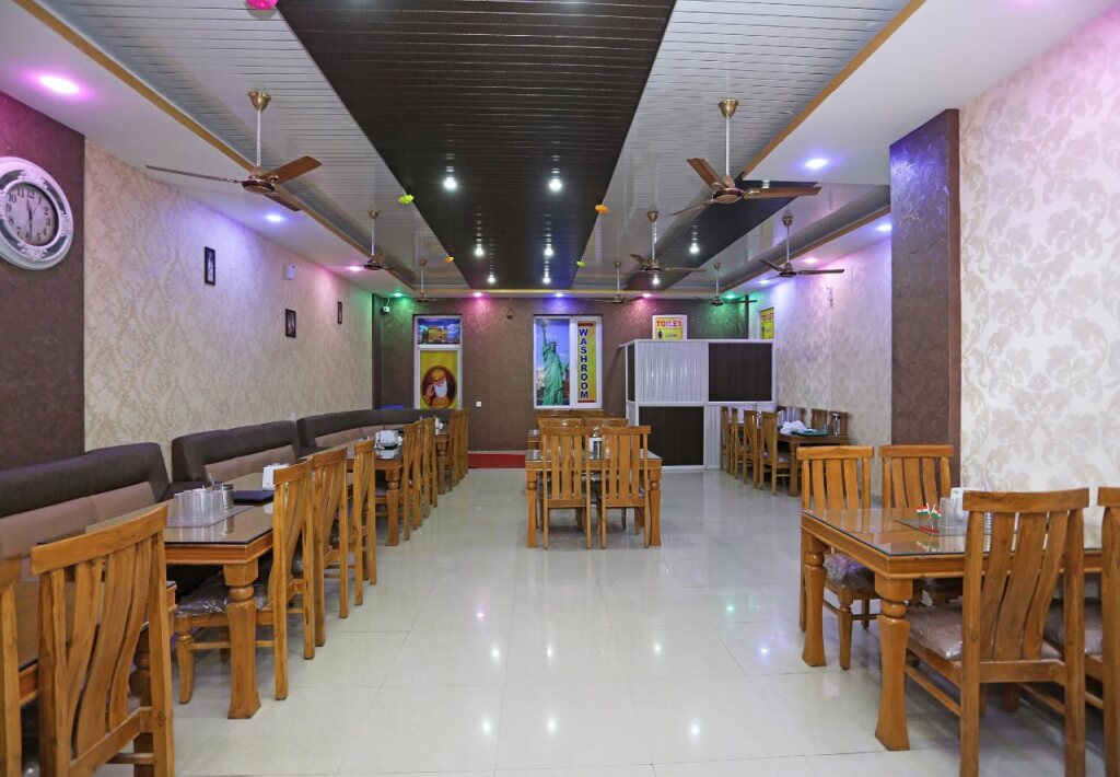 Алипур: Hotel Sudhir by OYO Rooms