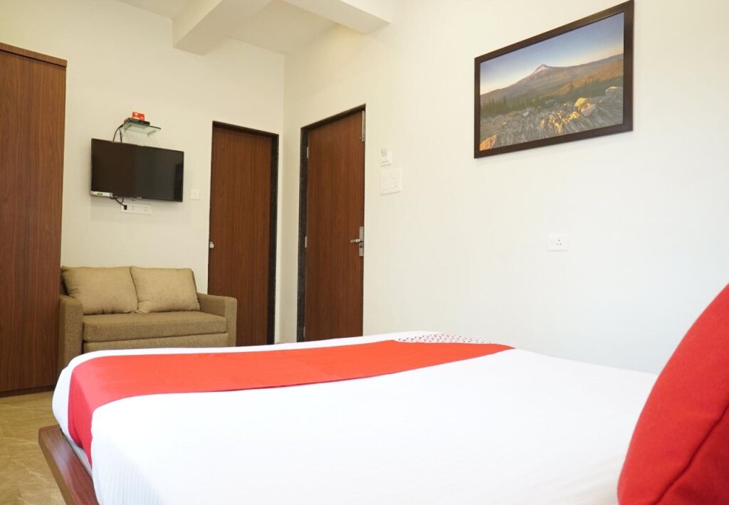 Лонавала: Hotel Montana NX