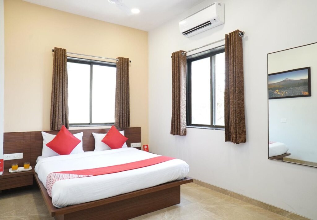 Лонавала: Hotel Montana NX
