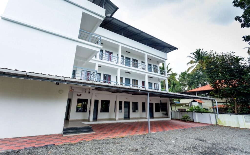 Коччи: Chithrapuzha Residency by OYO Rooms