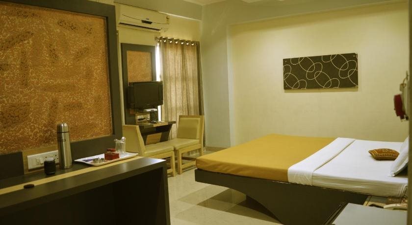Джамнагар: Hotel Kalatit International