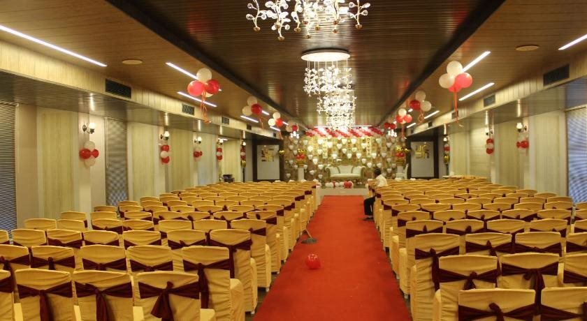 Джамнагар: Hotel Kalatit International