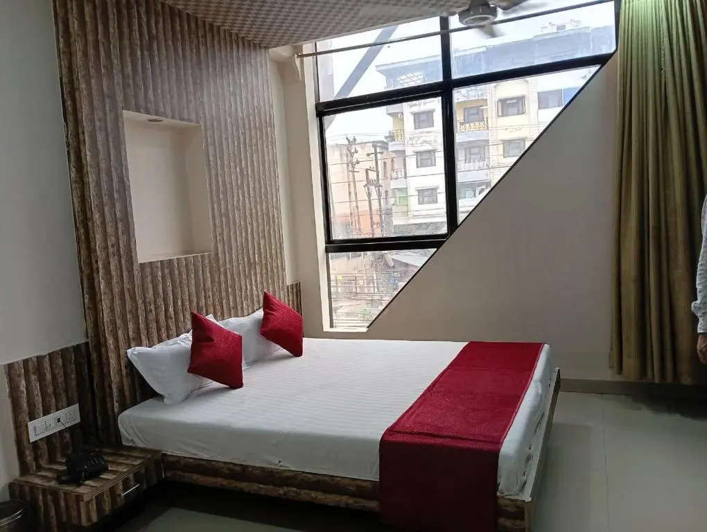 Индаур: Tirupati Palace Hotel