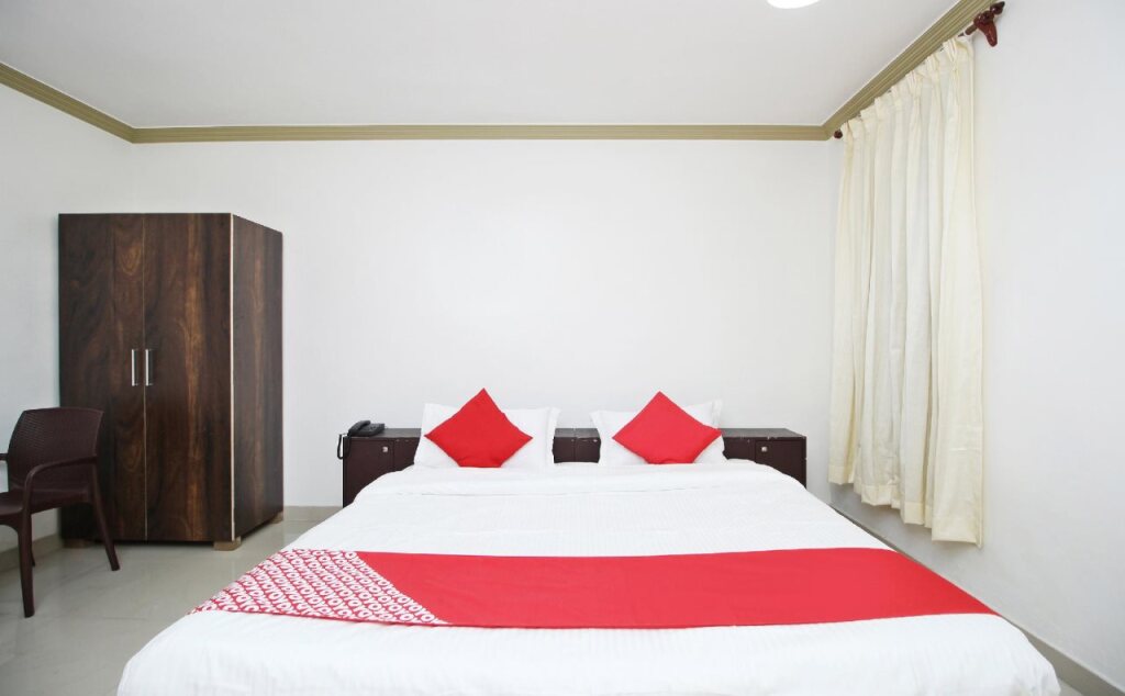 Шринагар: Hotel West Inn by OYO Rooms