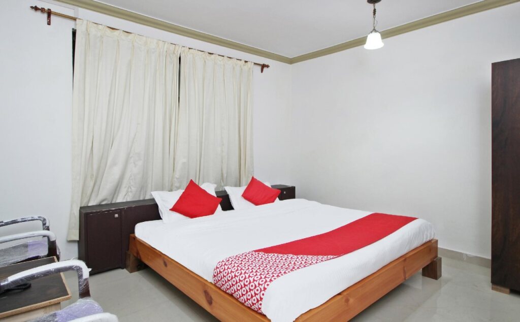 Шринагар: Hotel West Inn by OYO Rooms