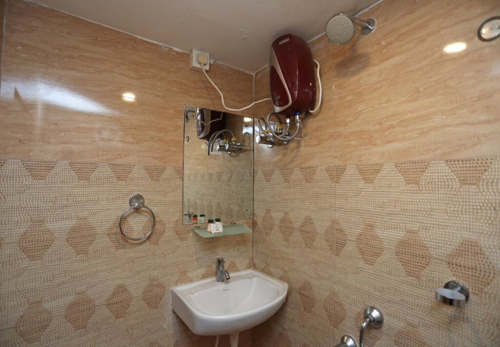 Бхубанешвар: Hotel Rainbow By OYO Rooms