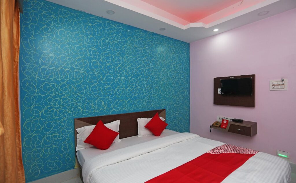 Пури: Hotel Savasi By OYO Rooms