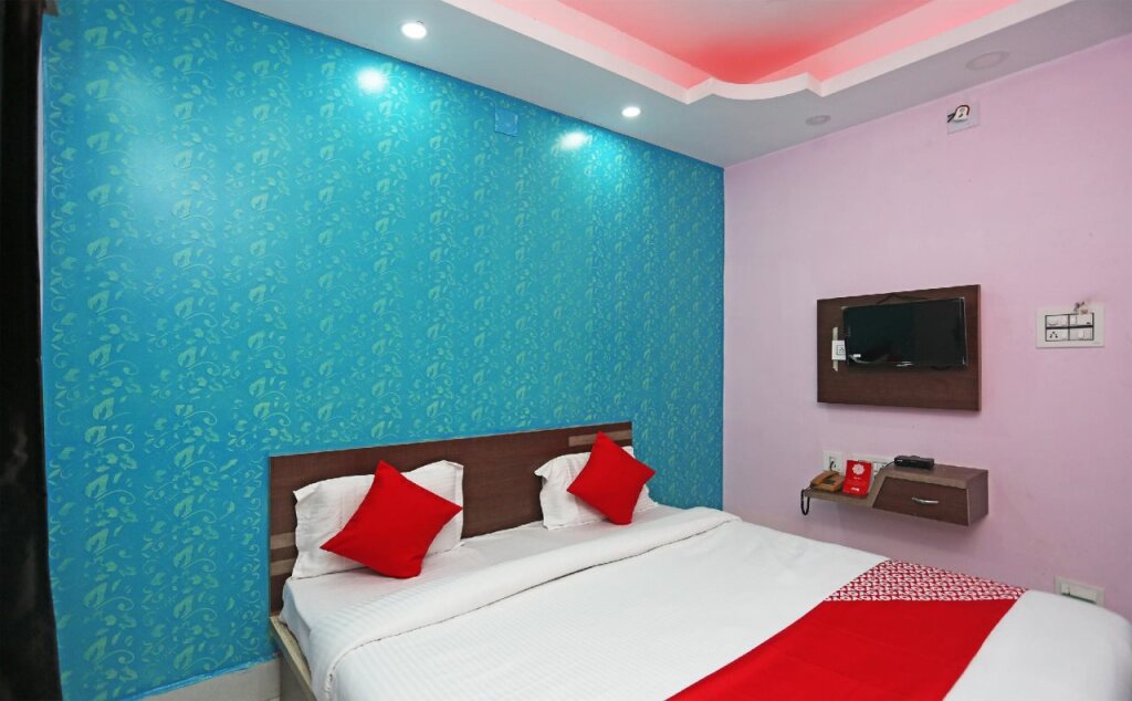 Пури: Hotel Savasi By OYO Rooms
