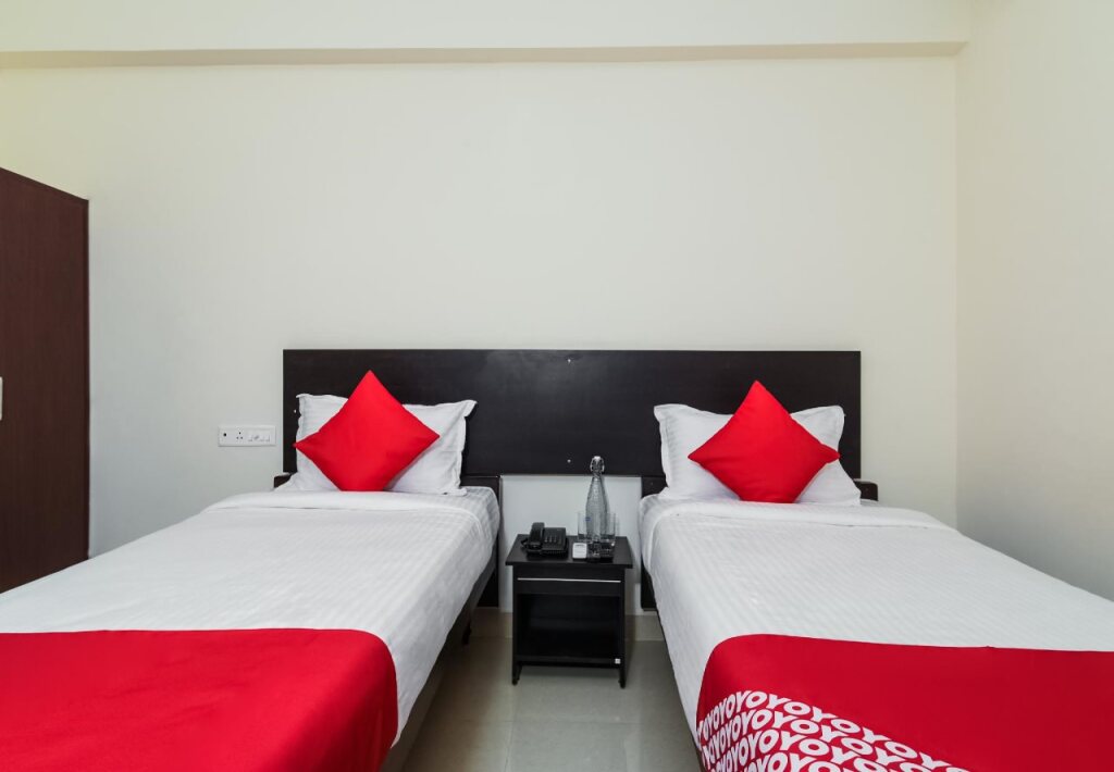 Висакхапатнам: Hotel Gayatri By OYO Rooms