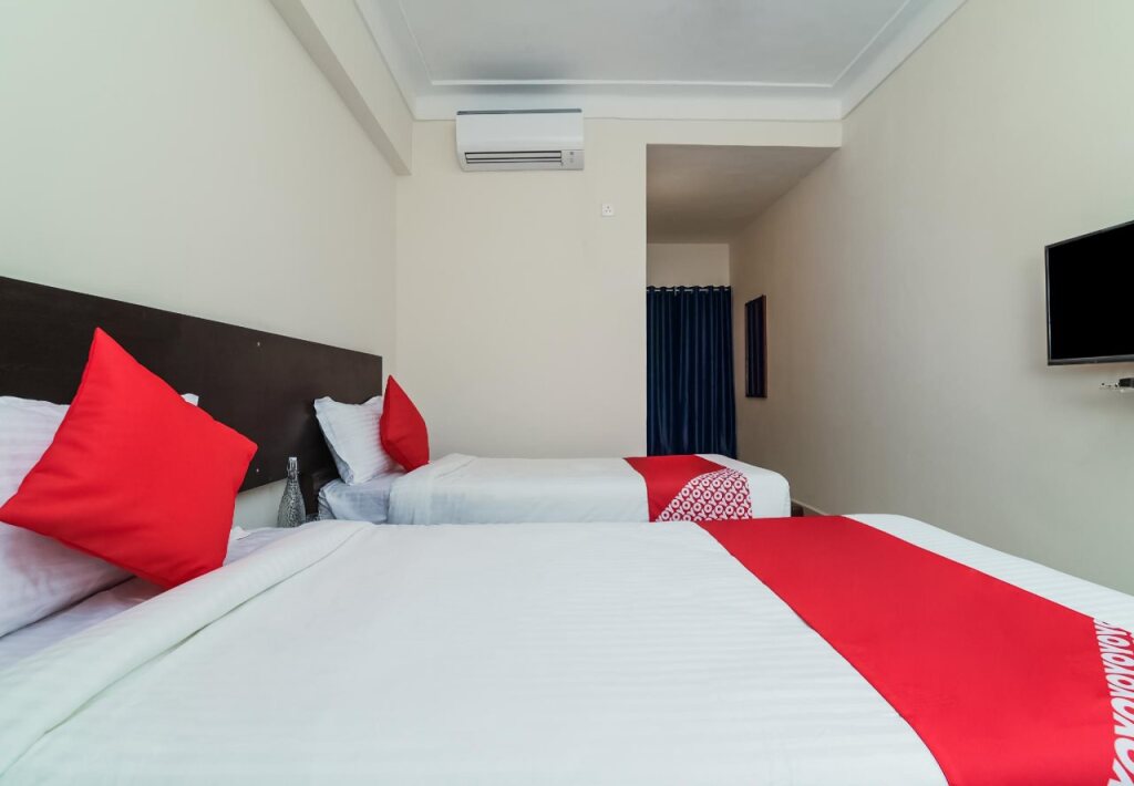 Висакхапатнам: Hotel Gayatri By OYO Rooms