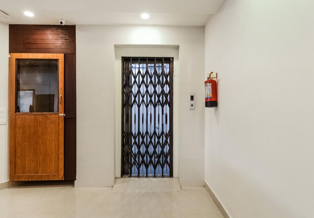 Висакхапатнам: Hotel Gayatri By OYO Rooms