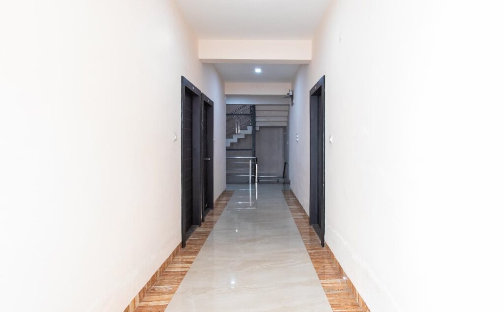 Индаур: Hotel Grand Valley By OYO Rooms