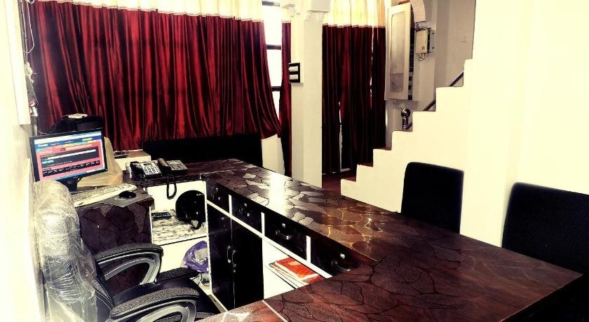 Кота: Hotel Gokul