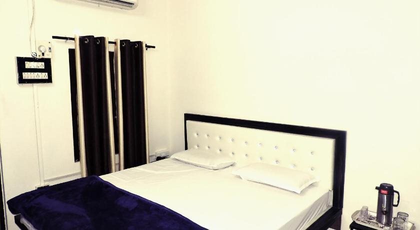 Кота: Hotel Gokul