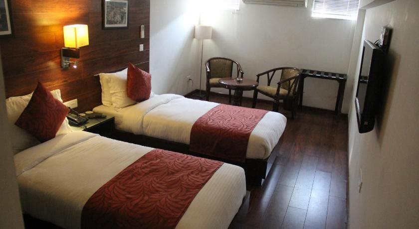 Лудхиана: The Court Yard Hotel