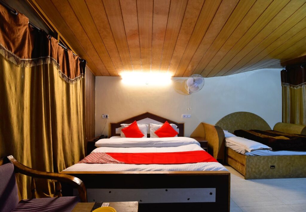 Шимла: Hotel Royal View by OYO Rooms