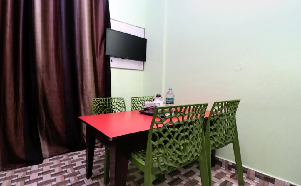 Мохали: Hotel Piyush by Oyo Rooms