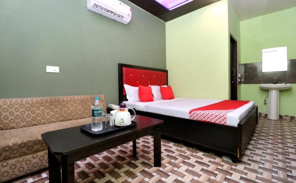 Мохали: Hotel Piyush by Oyo Rooms