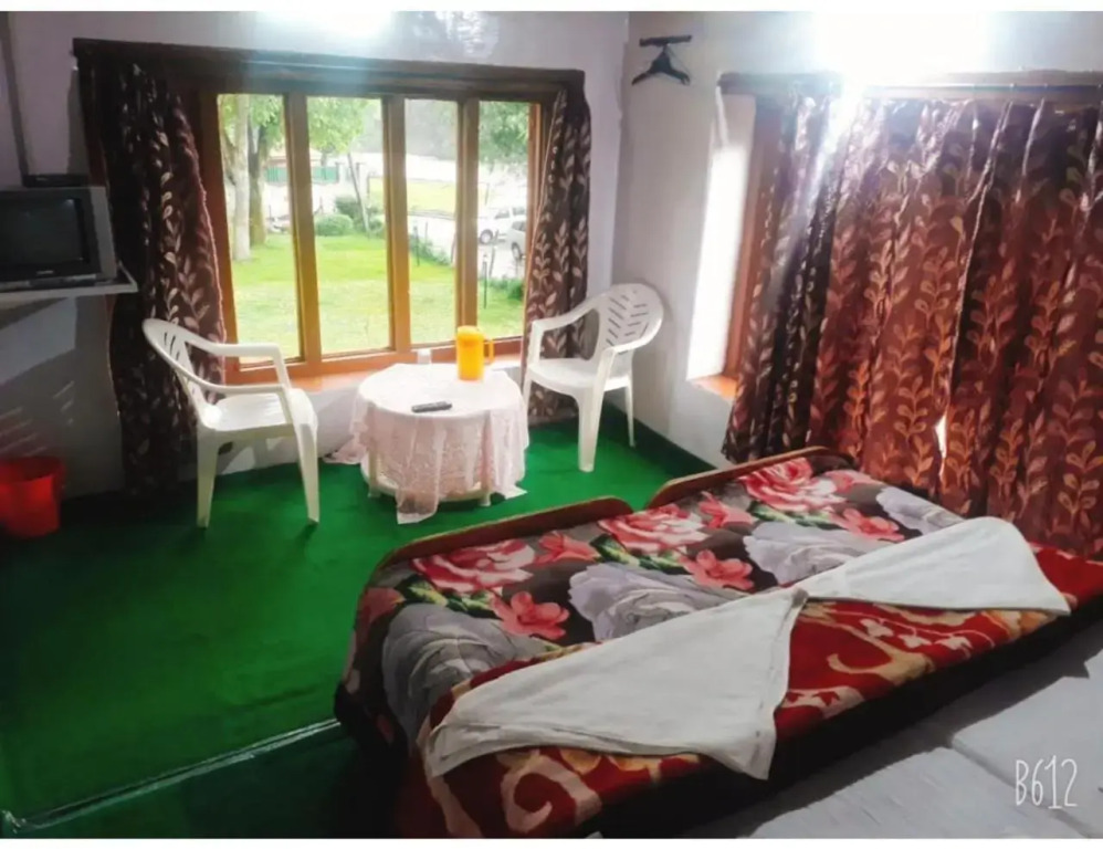 Пахалгам: Hotel Zebrina, Pahalgam