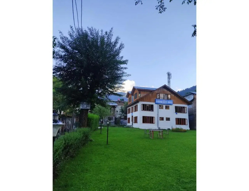 Пахалгам: Hotel Zebrina, Pahalgam