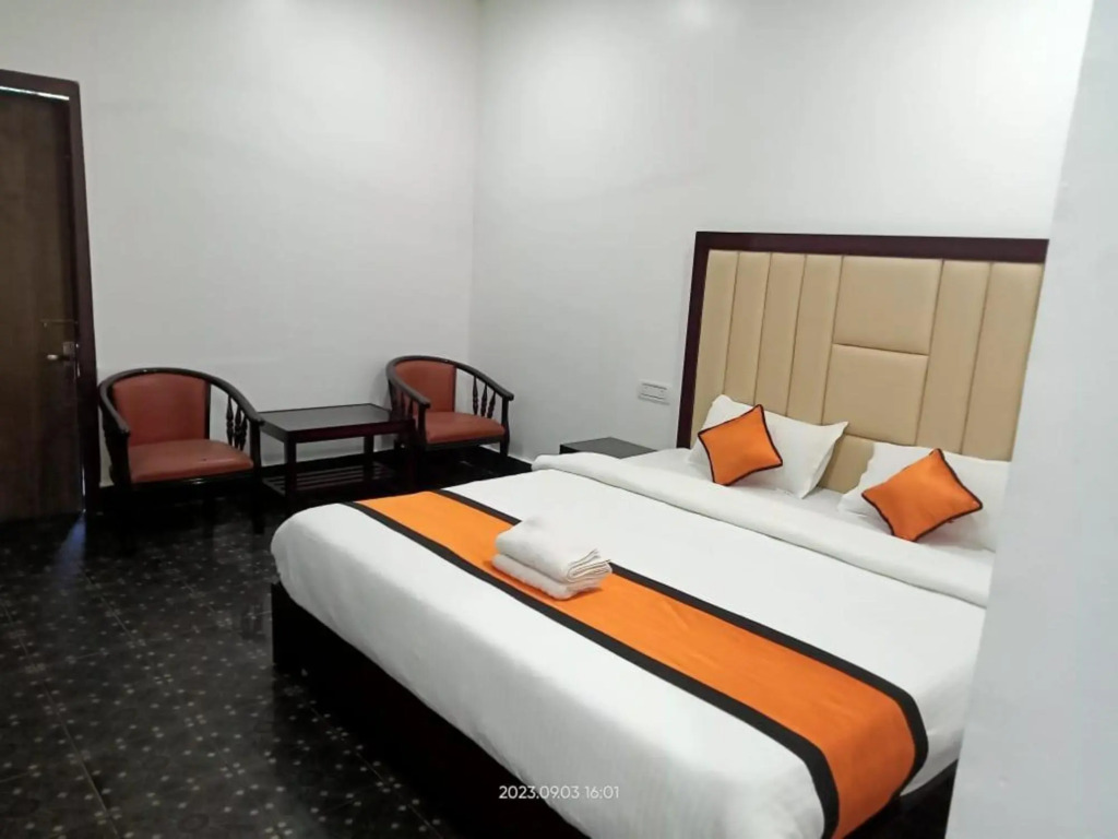 Кохора: Dhanshree Resort
