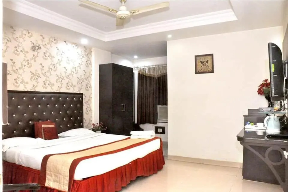 Amravati: Hotel Royal Inn