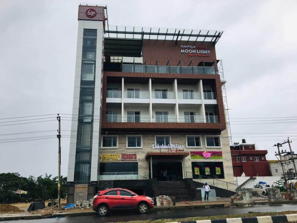 Шимога: Lakshmi Palace