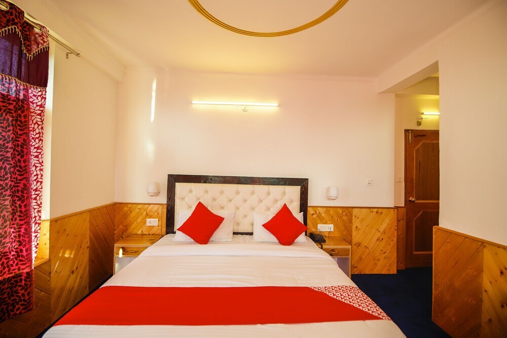Манали: Hotel Touchwood Shubh Dev by OYO Rooms