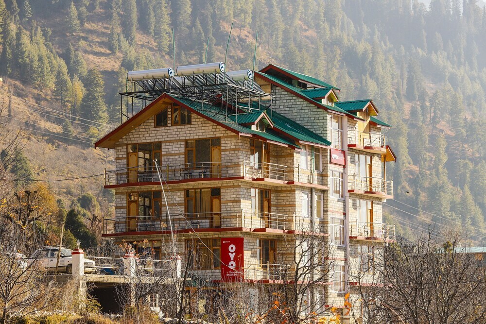 Манали: Hotel Touchwood Shubh Dev by OYO Rooms