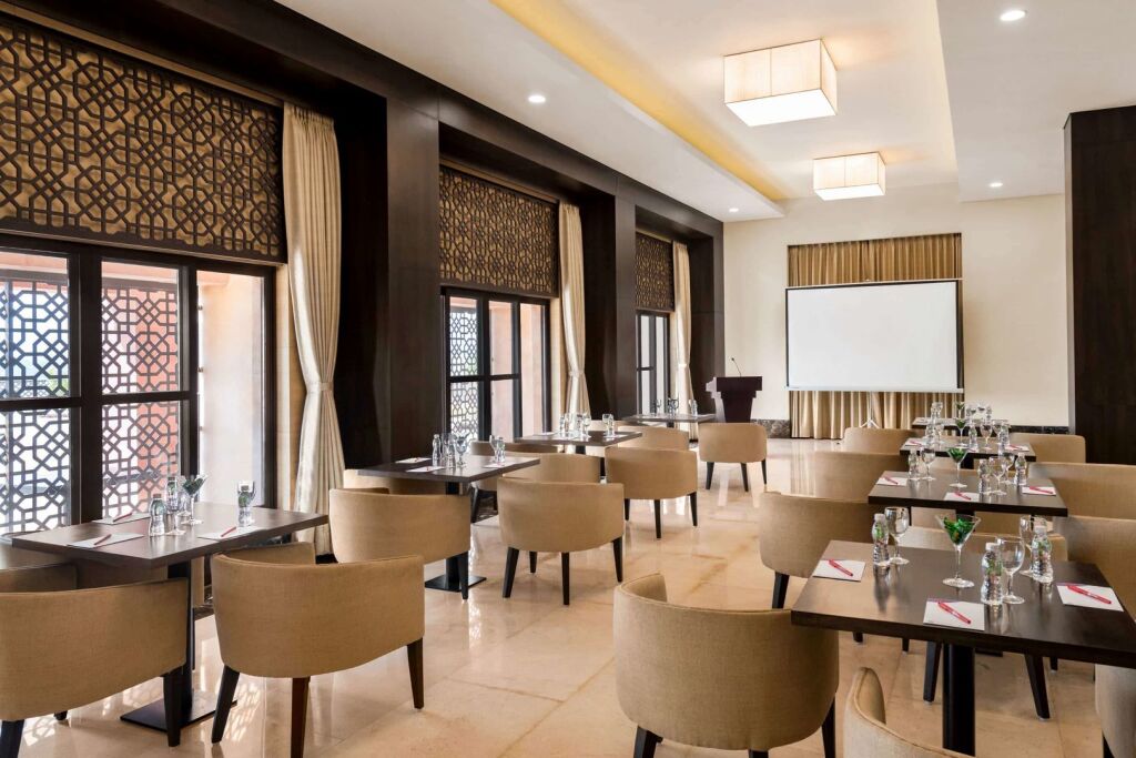 Гарудешвар: Ramada Encore By Wyndham Statue of Unity