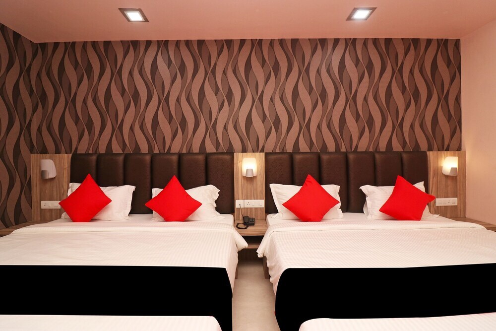 Пури: Hotel Vip Square by OYO Rooms