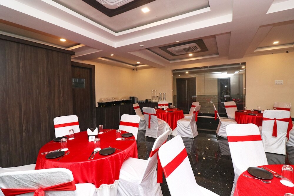 Пури: Hotel Vip Square by OYO Rooms
