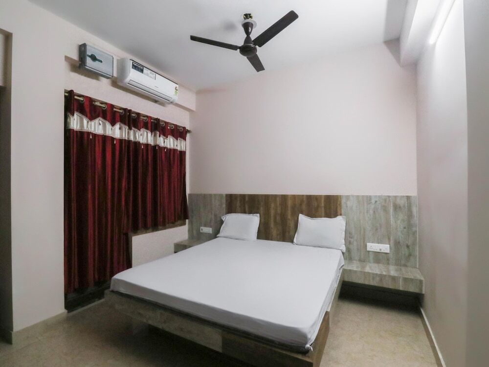 Пури: Smile Holiday Inn