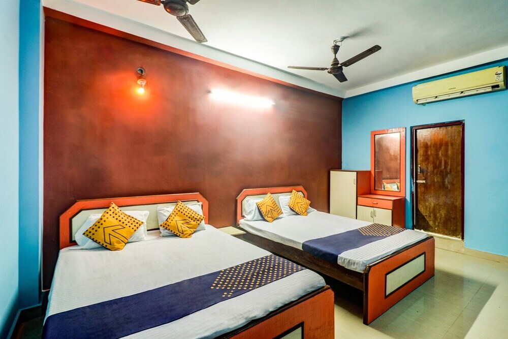 Пури: Unique Beach Inn by OYO Rooms