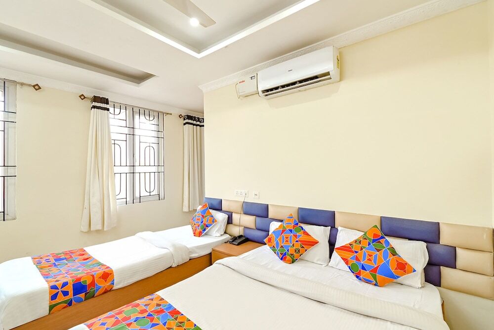 Гувахати: Fabhotel Good Luck Residency