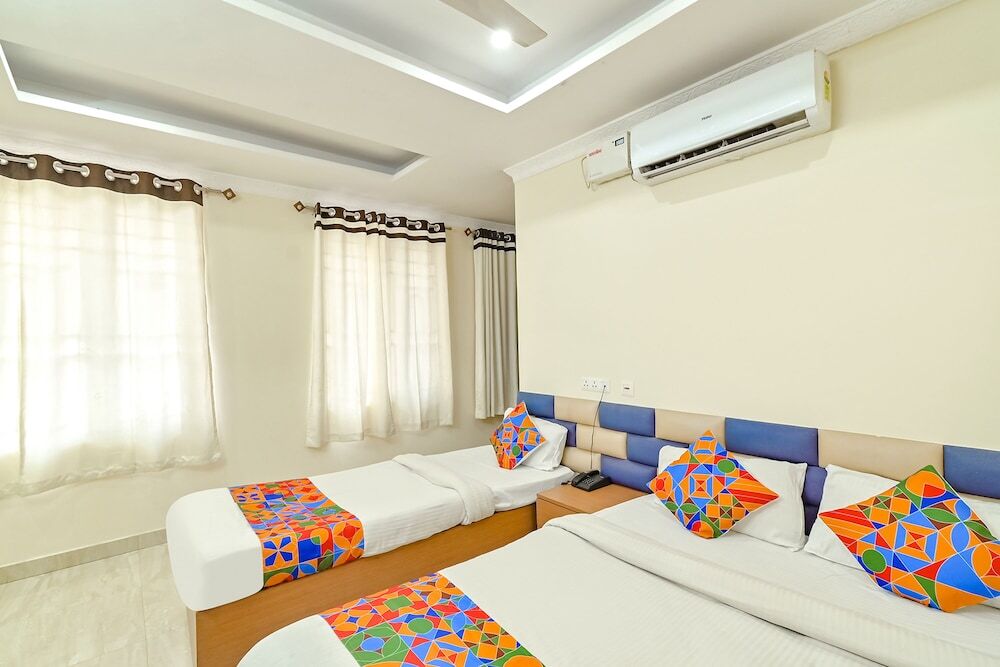 Гувахати: Fabhotel Good Luck Residency