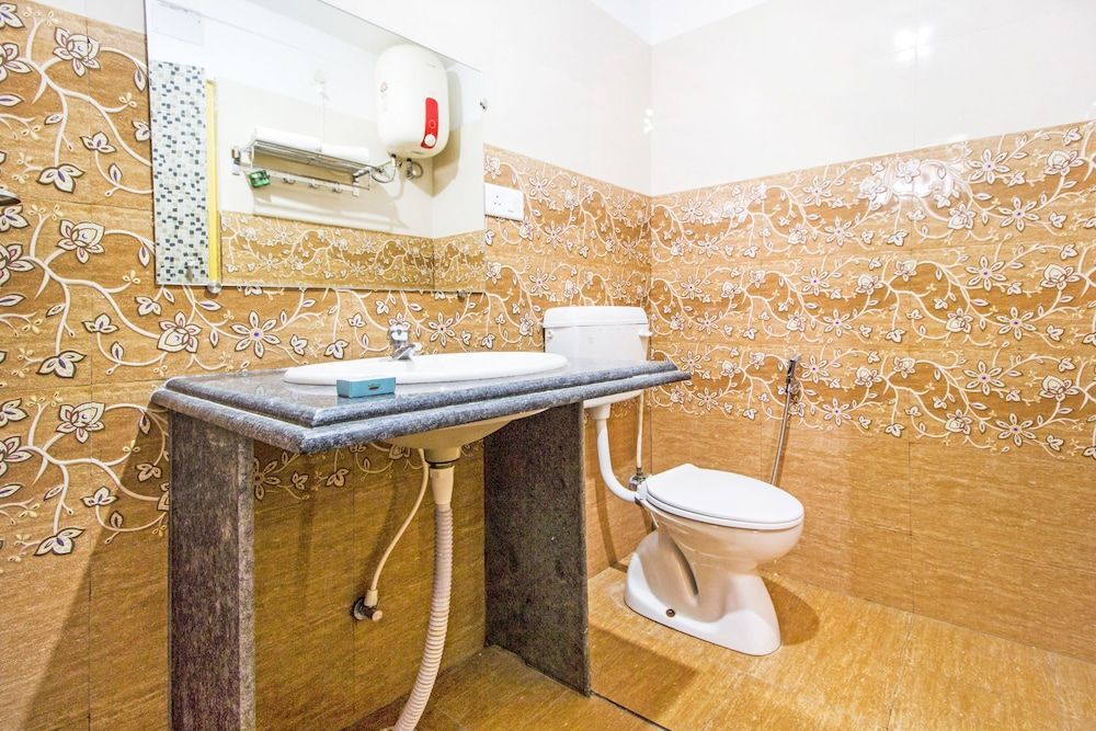 Ранчи: FabHotel Amaltas