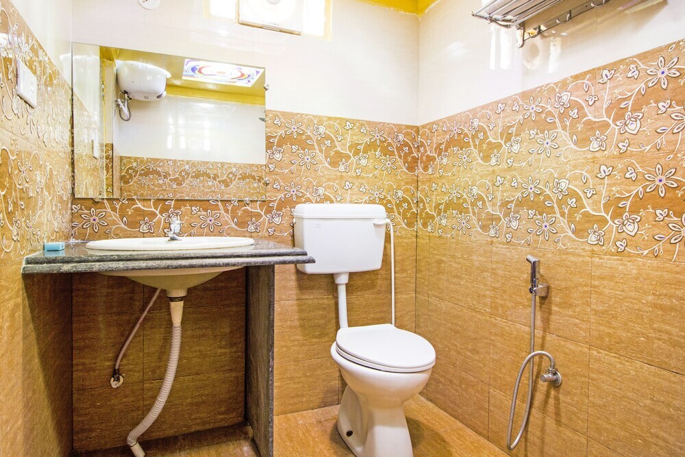 Ранчи: FabHotel Amaltas