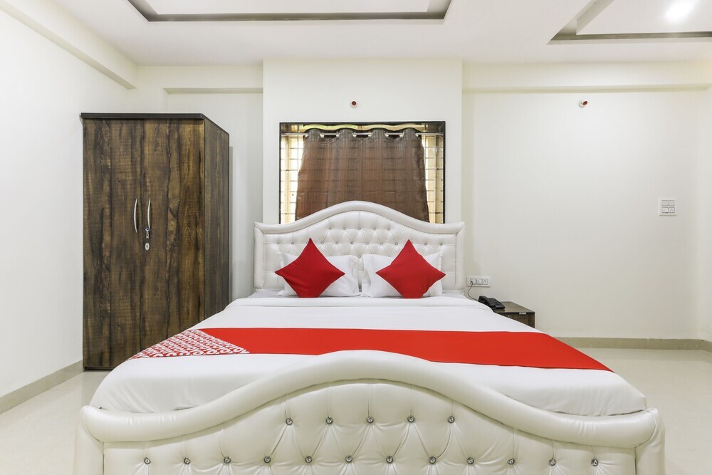 Индаур: Hotel Jainam Regency by OYO Rooms