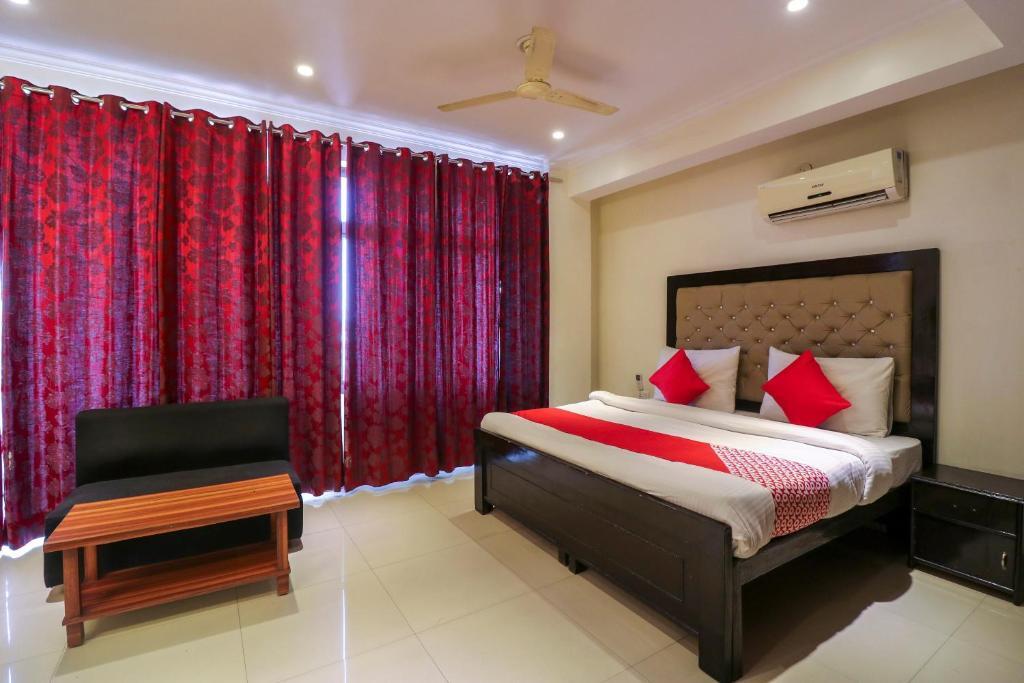 Дехрадун: Oyo 47457 Hotel Amber Palace