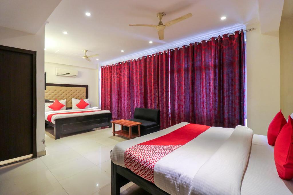 Дехрадун: Oyo 47457 Hotel Amber Palace